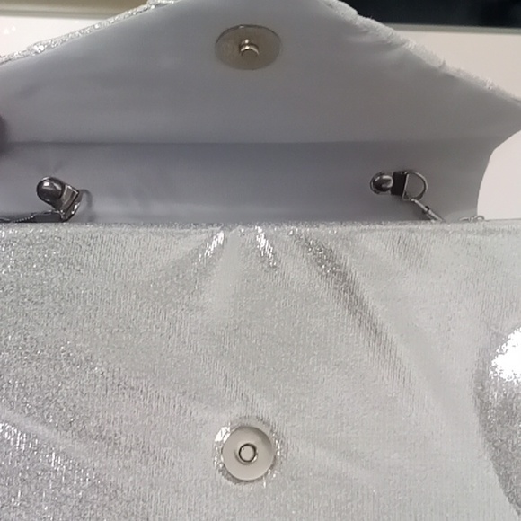 Envelope silver hand clutch bag - Picture 3 of 4